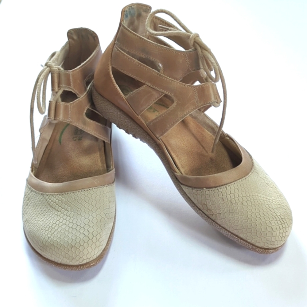 Naot, Kata,  beige gladiator style leather sandal. Sz 7.5